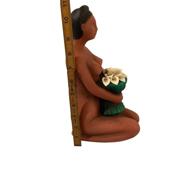 Folk Art Terracotta Lady Of Lilies Figurine Calla Lily - Picture 6 of 7